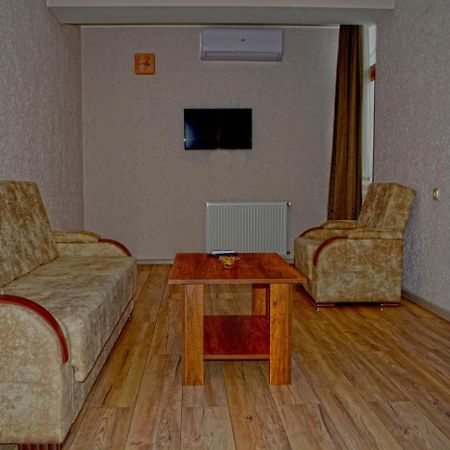 G&G Hotel Tbilisi Ngoại thất bức ảnh