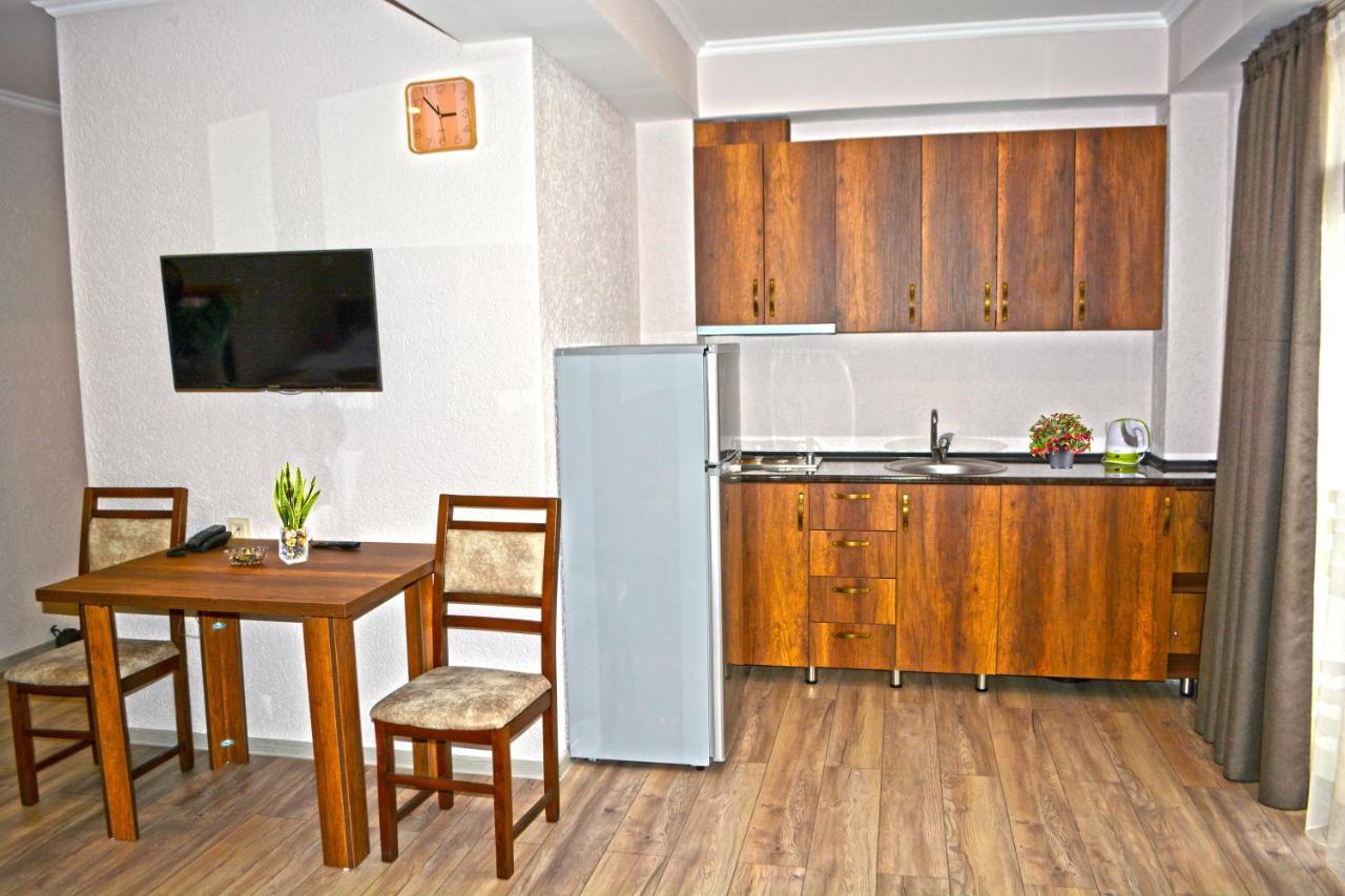 G&G Hotel Tbilisi Ngoại thất bức ảnh