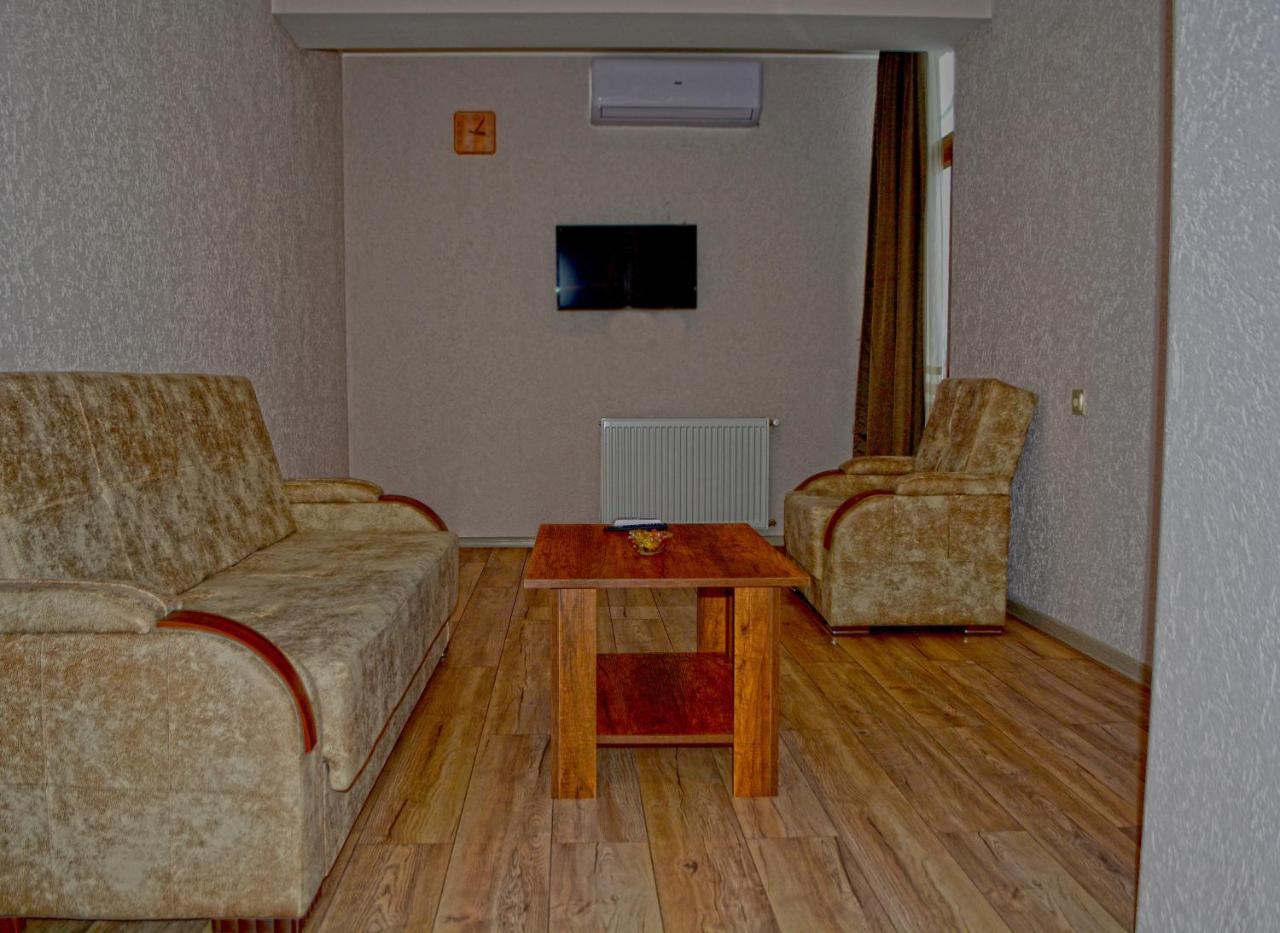 G&G Hotel Tbilisi Ngoại thất bức ảnh